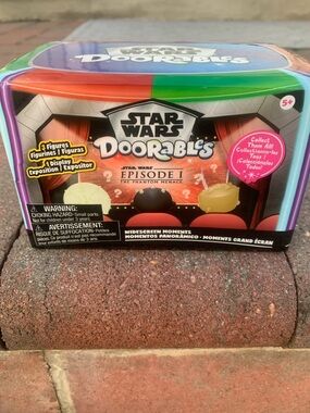 🆕- Star Wars Doorables Episode I The Phantom Menace Figurines and one Display